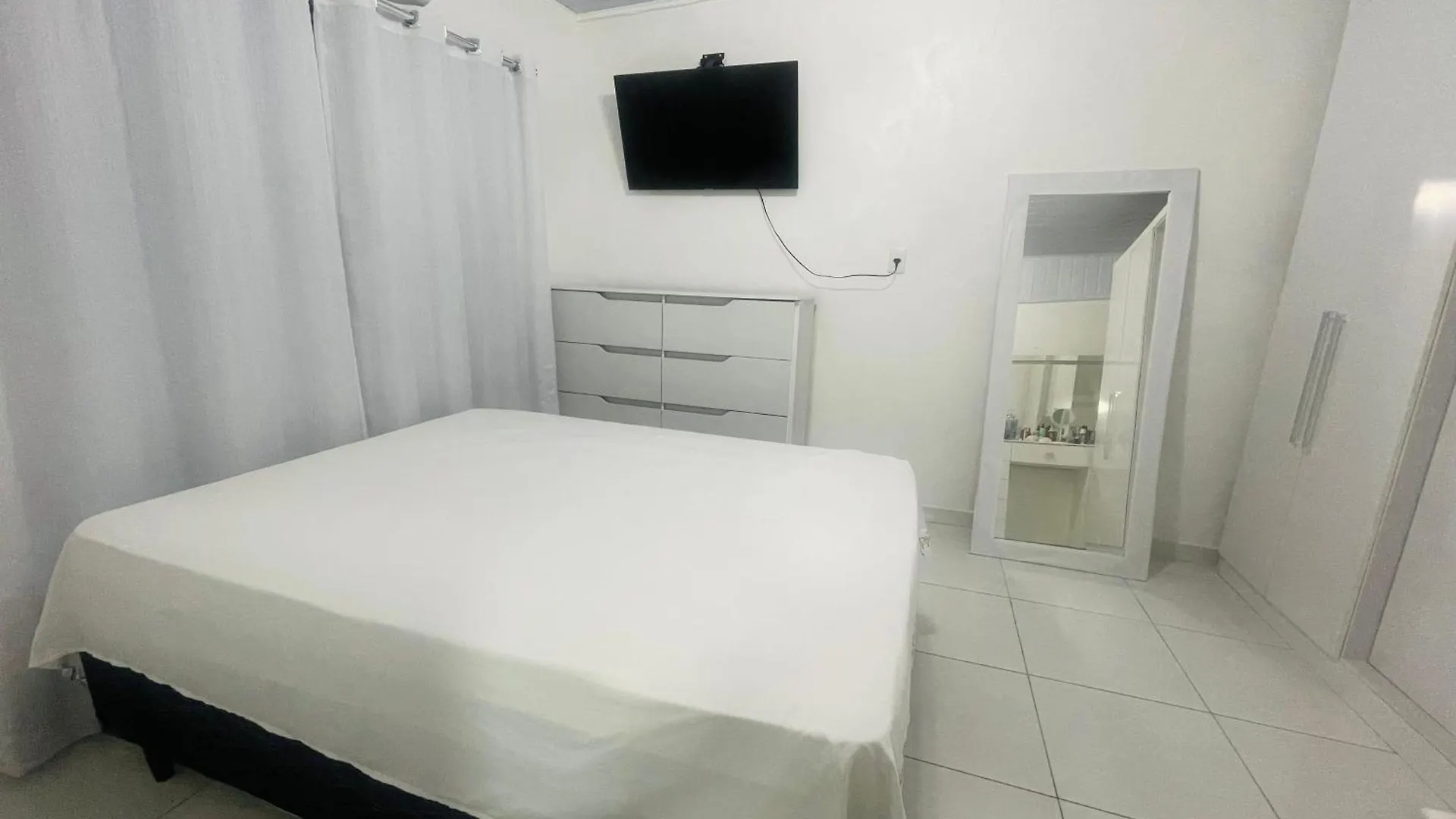 House In Guarulhos contacts